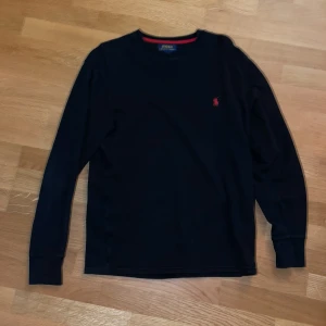 Ralph Lauren Tröja - Ralph Lauren sweatshirt säljes.