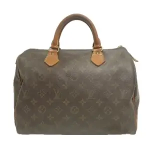 Louis Vuitton Speedy 30. Ett måste i väskkollektionen! Bra storlek för både vardagsbruk och resor. Perfekt att använda som skol-/arbetsväska. Speedy ger en touch av lyx och stil till varje outfit.