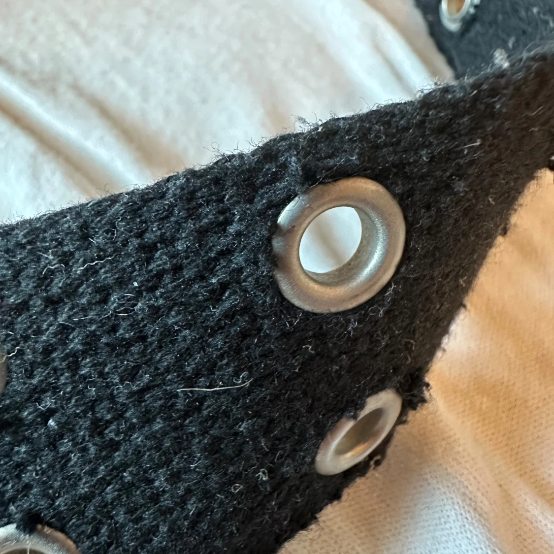 Svart Tygskärp - 93