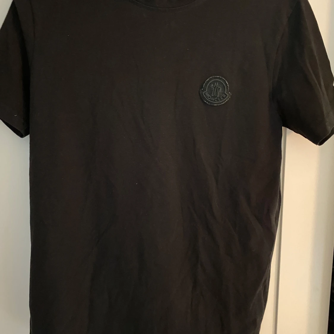 Svart t-shirt från Moncler
