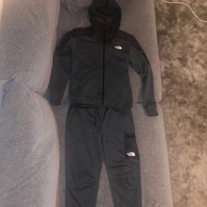 The north face dress - Båda M