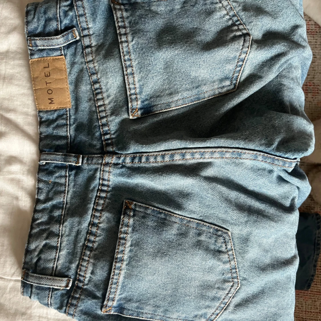 Baggy low waiste jeans från Motel - 90