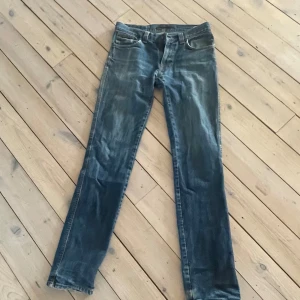 Nudie jeans - Fian nudie jeans i bra skick