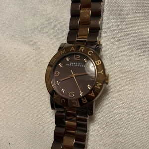 Marc Jacob klocka  - Batteri behöver bytas