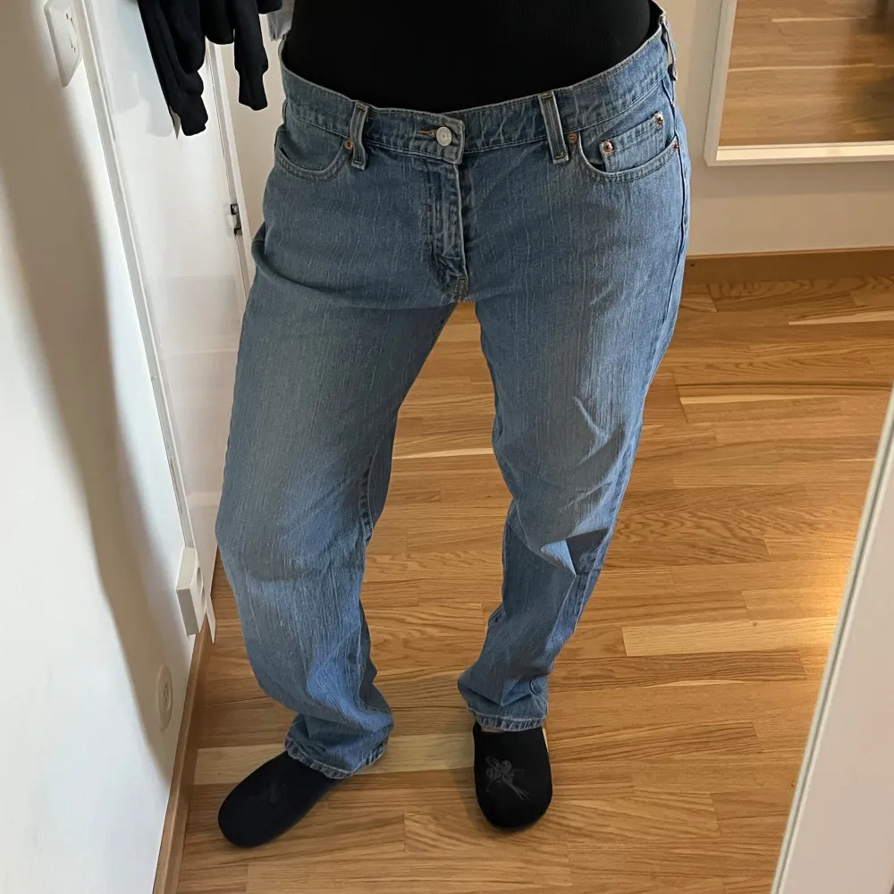 Blå jeans från Levis i storlek L. Knappt använt!. Jeans & Byxor.