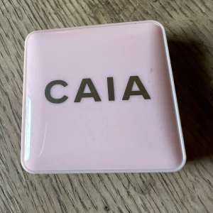 Caia Blush , knappt använd , 1 tillfälle  - Nästa. Som Ny Caia Blush , använd 1 tillfälle .  Ordinarie pris 265 140kr Finns i Åmål kan skickas 