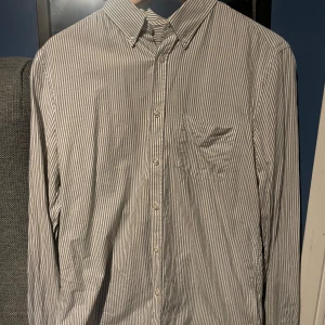 J lindeberg - Randig j lindeberg skjorta i nyskick