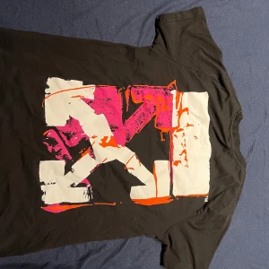 Off-white  - Den är unik och fet