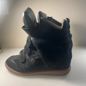 Isabel marant (Äkta) - Byter antingen mot en moncler cardigan i strlk xs (spelar ingen roll vilken färg) säljer dom inte under 3000!