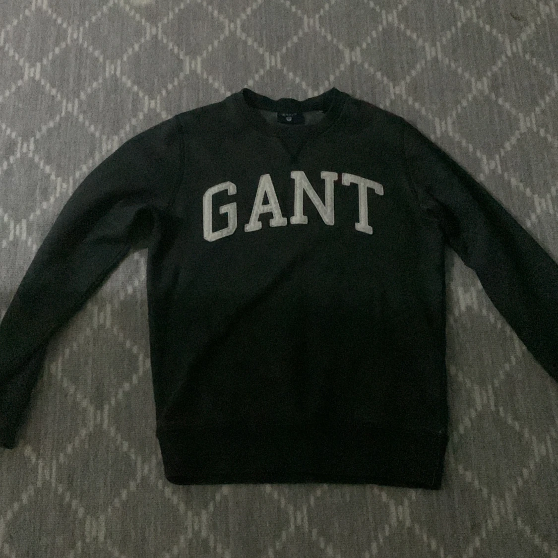 Svart sweatshirt från GANT