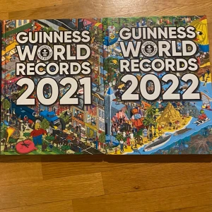 Guinness world records 2021 och 22 - Mycket bra skick. Ca 250 sidor st. Postar inom 24 timmar. Priset är diskuterbart