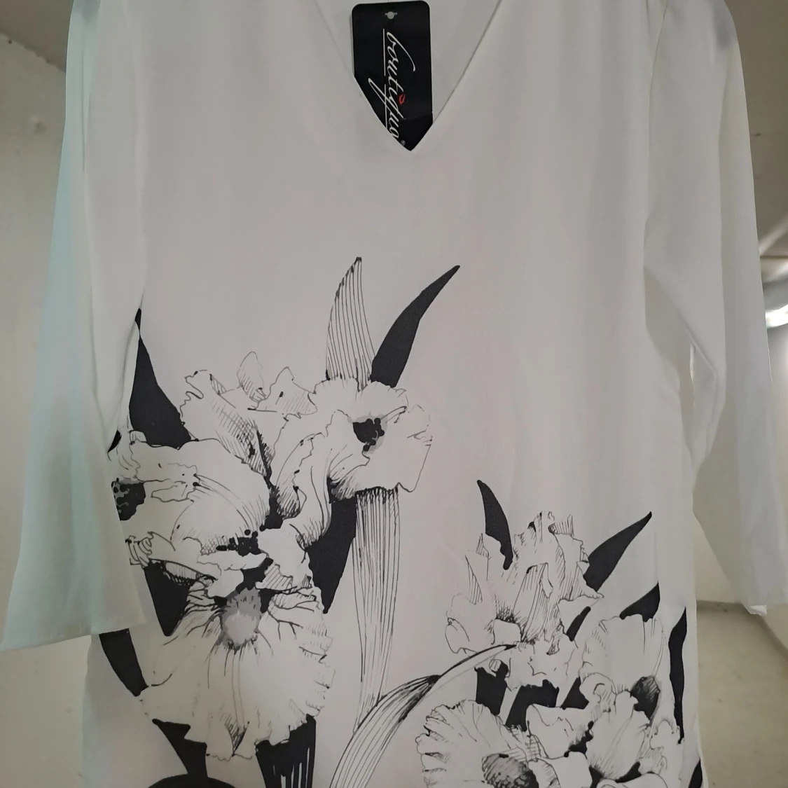  Damblus  satin / polyester  Storlek  40-42  - 4