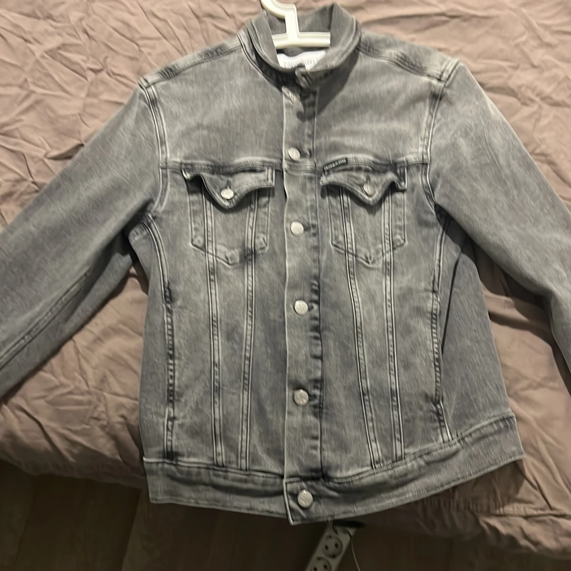 Grå jeansjacka från Calvin Klein