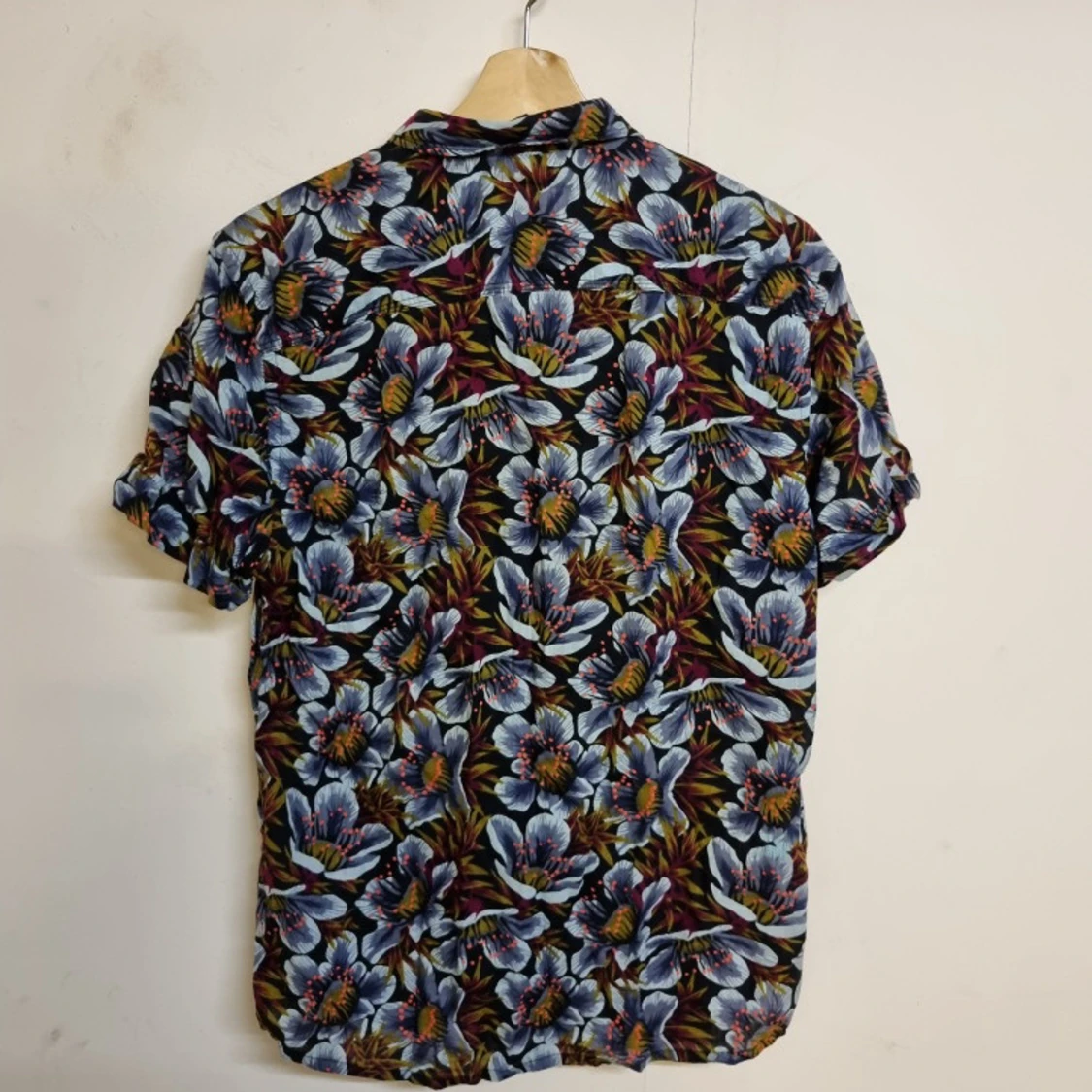 Blommig kortärmad skjorta från Black Label - 1