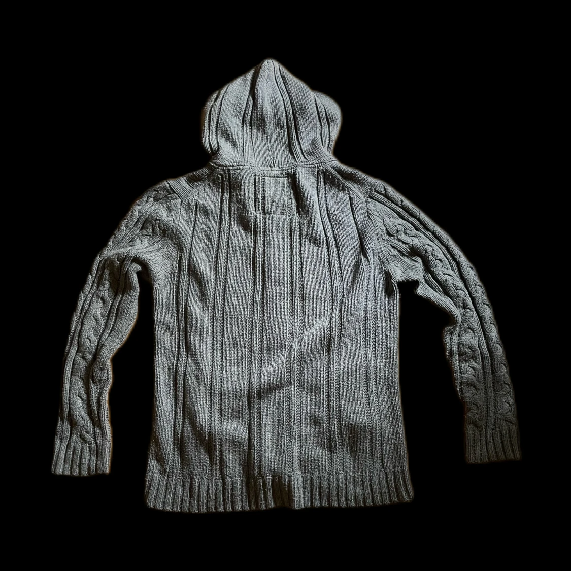 Stickad kofta med luva - 92