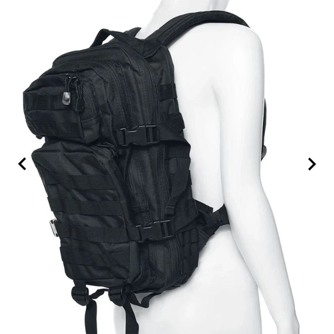 Svart ryggsäck/ frilufts ryggsäck med flera fack - 92