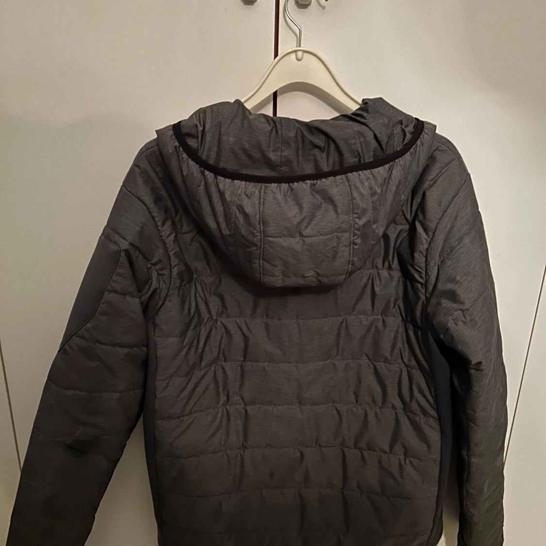 Svart pufferjacka från The North Face - 91