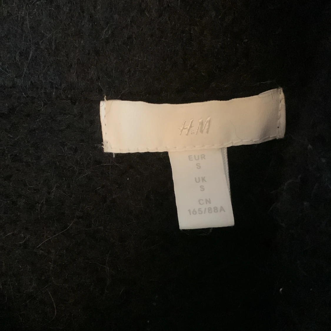 Svart offshoulder tröja från H&M - 90