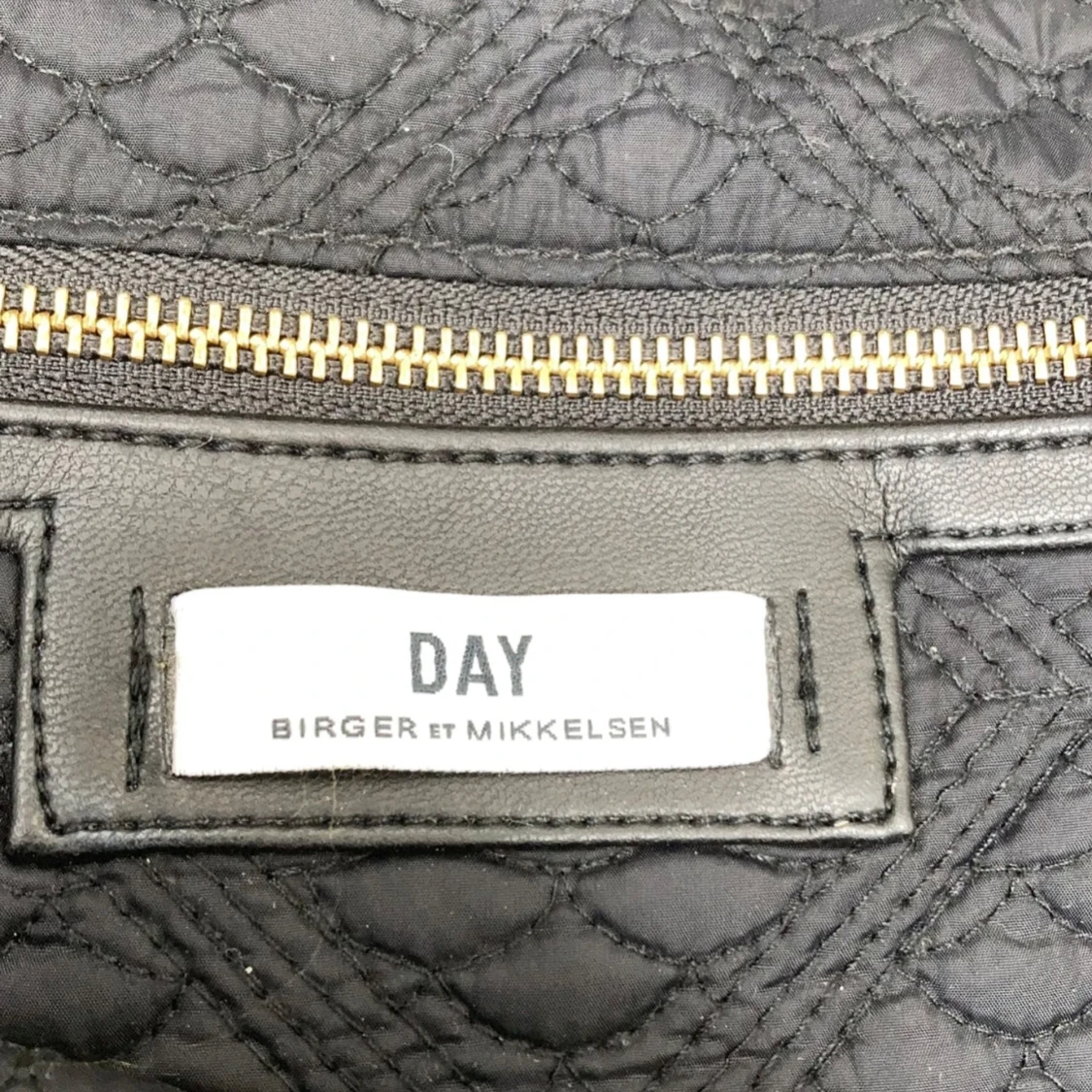 Svart quiltad ryggsäck från DAY ET - 93