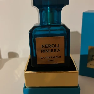 Neroli Riviera Eau de Parfum 80ml - Neroli Riviera parfym ungefär 77ml kvar hör av dig vid frågor
