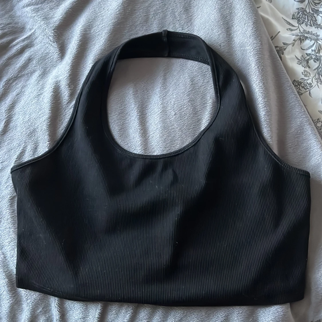 Svart ribbad halterneck topp - 91