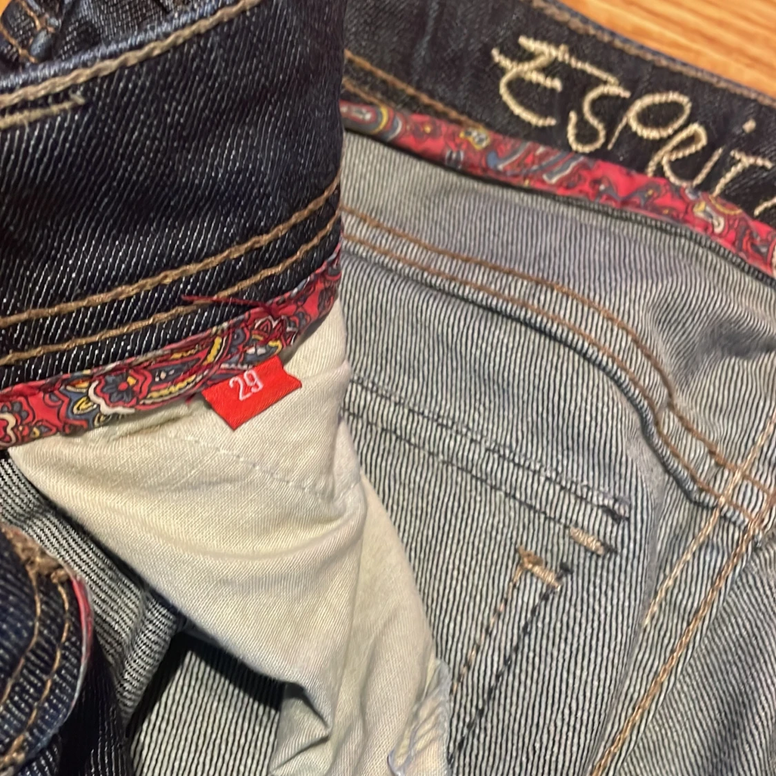 Mörkblå 3/4-långa jeansbyxor från Esprit - 90