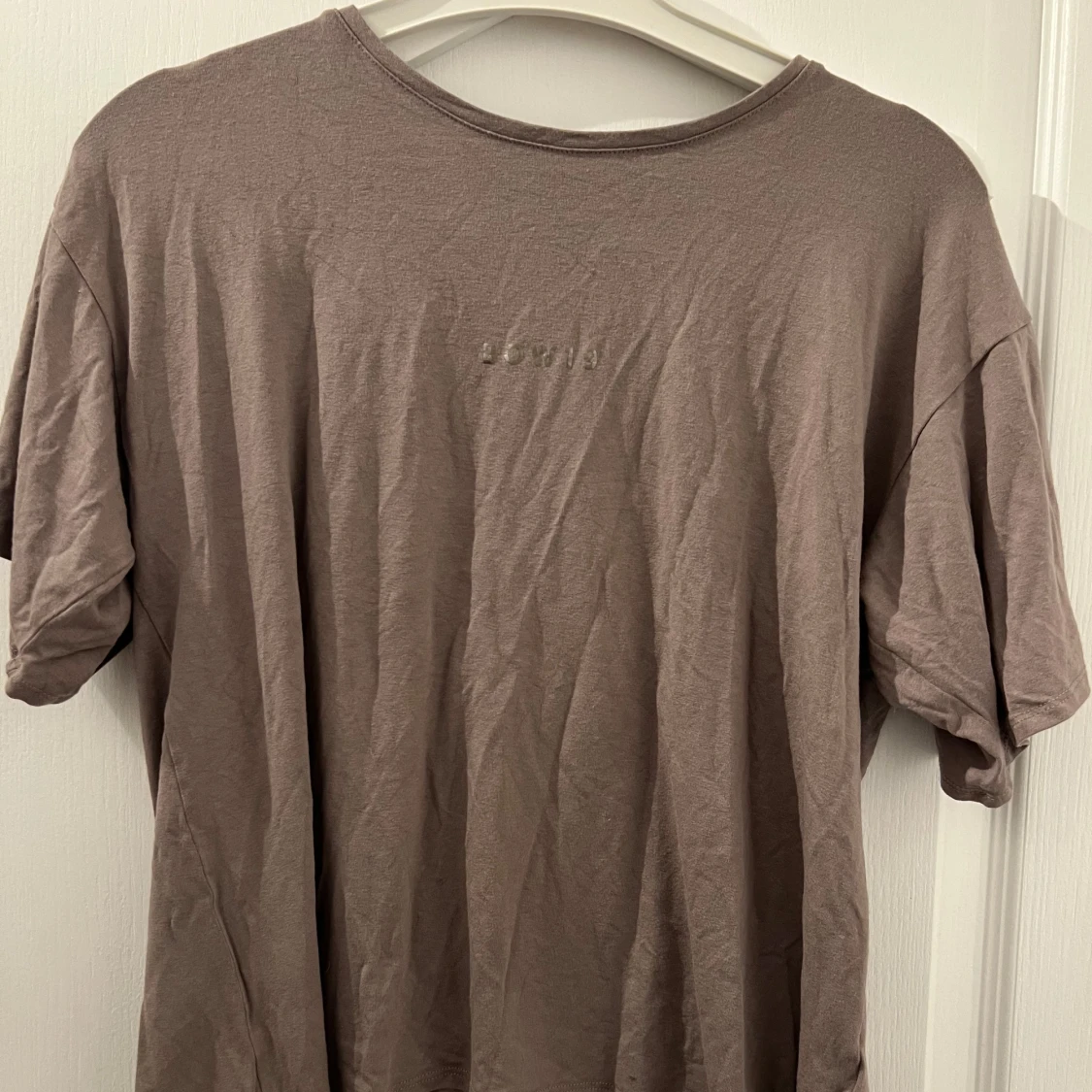 Grå t-shirt från BOW19 - 1