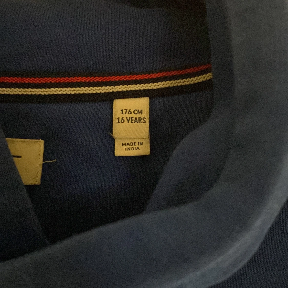 Blå hoodie från Gant - 3