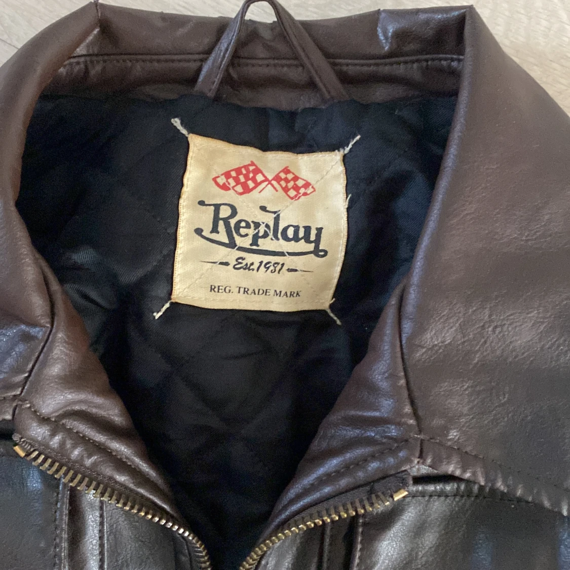 Brun skinnjacka från Replay - 1