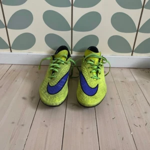 Nike hypervenom fotbollsskor  - Säljer ett par fina hypervenom fotbollsskor. Bara att skriva vid funderingar.
