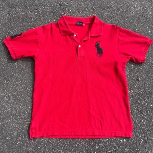 Chief Keef Ralph Lauren piké - Tvärfet Ralph Lauren piké i perfekt skick👊 Chief keef style😮‍💨 Hör av dig vid frågor;)