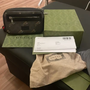 Gucci tiger väska  - Säljes i befintligt skick, (mycket bra/ny)
