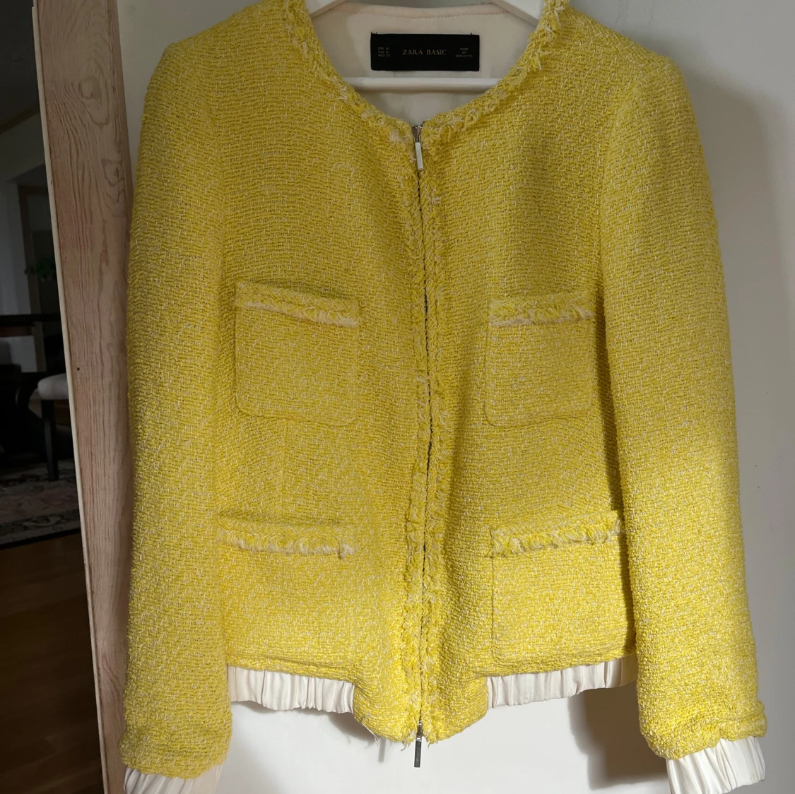 Gul jacka från Zara Basic - 91