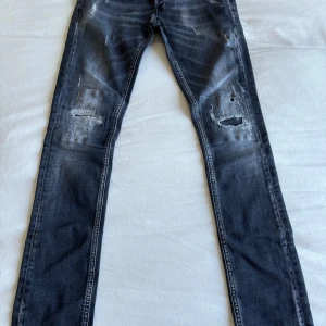 Dondup jeans  - Dondup George jeans | skick 9/10 | storlek : 29 | hör av dig vid några funderingar 😁