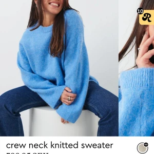 blå stickad tröja  - intressekoll på min blå stickade tröja🙏🏻🙏🏻🙏🏻😇 sjukt snygg färg och en jättefin passform💕💕  skriv för fler bilder