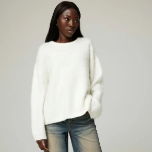 Vit stickad tröja  - Perfket tröja till våren och sommaren ❤️❤️❤️🎀🎀🎀🎀 jättebra skick, nypris 699 helt slutsåld 