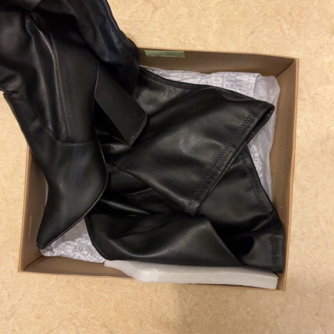 Svarta stövlar från Steve Madden - 3