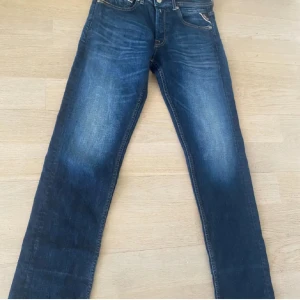 Replay jeans  - Replay hyperflex. som nya. Stl: w30 längd 32 skriv vid intresse eller övriga frågor 