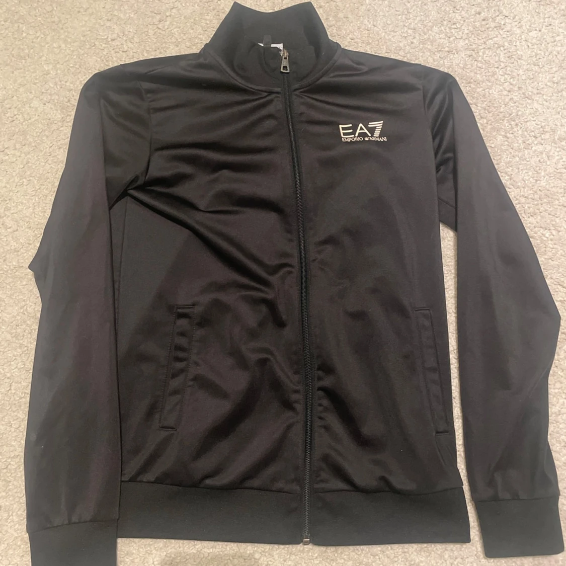 Svart pufferjacka från Emporio Armani - 1