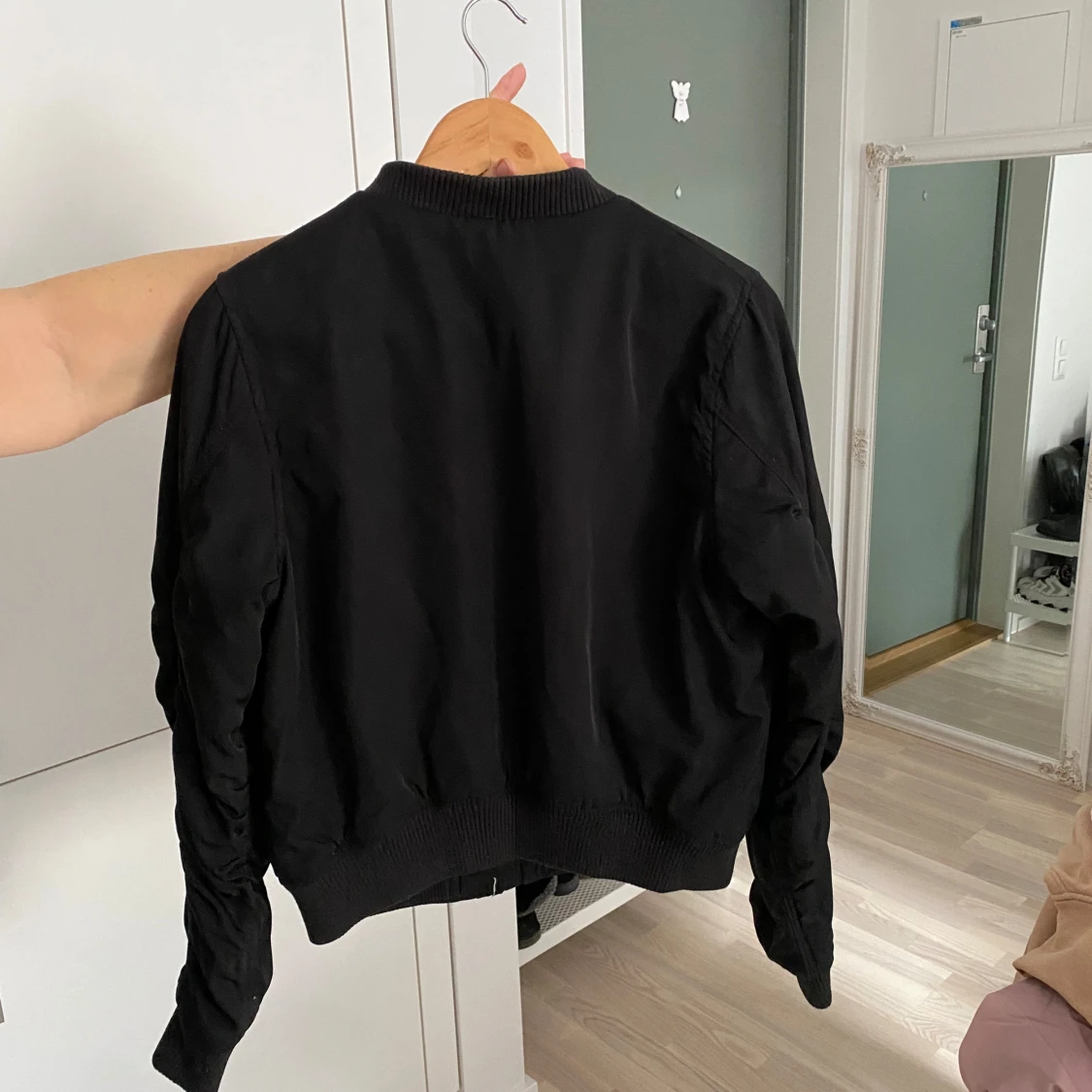 Svart bomberjacka från Zara - 1