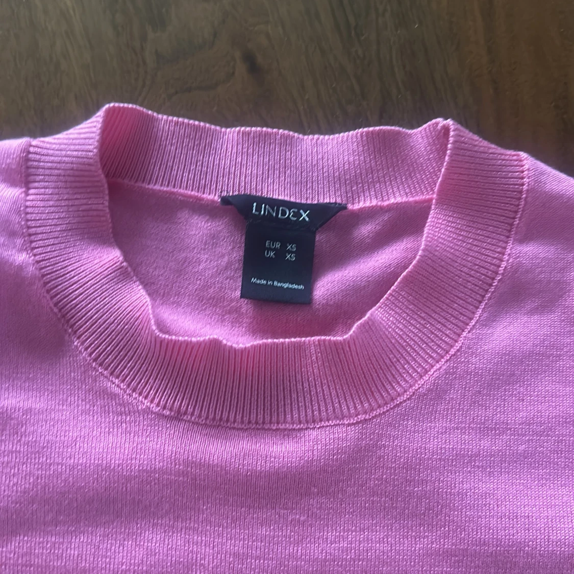 Rosa kortärmad tröja från Lindex - 1