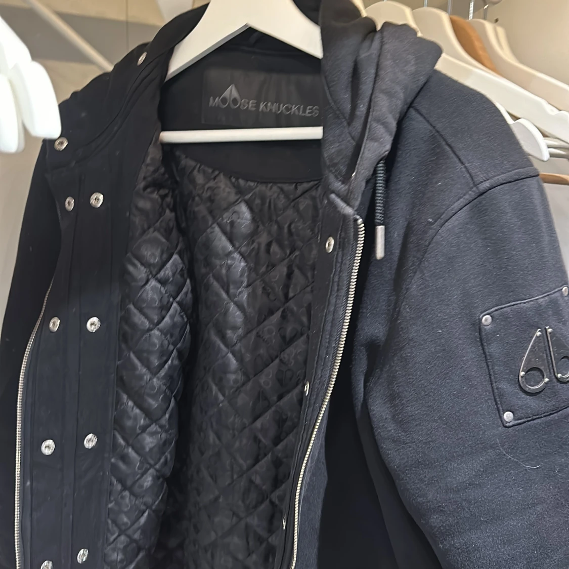 Svart jacka från Moose Knuckles - 2