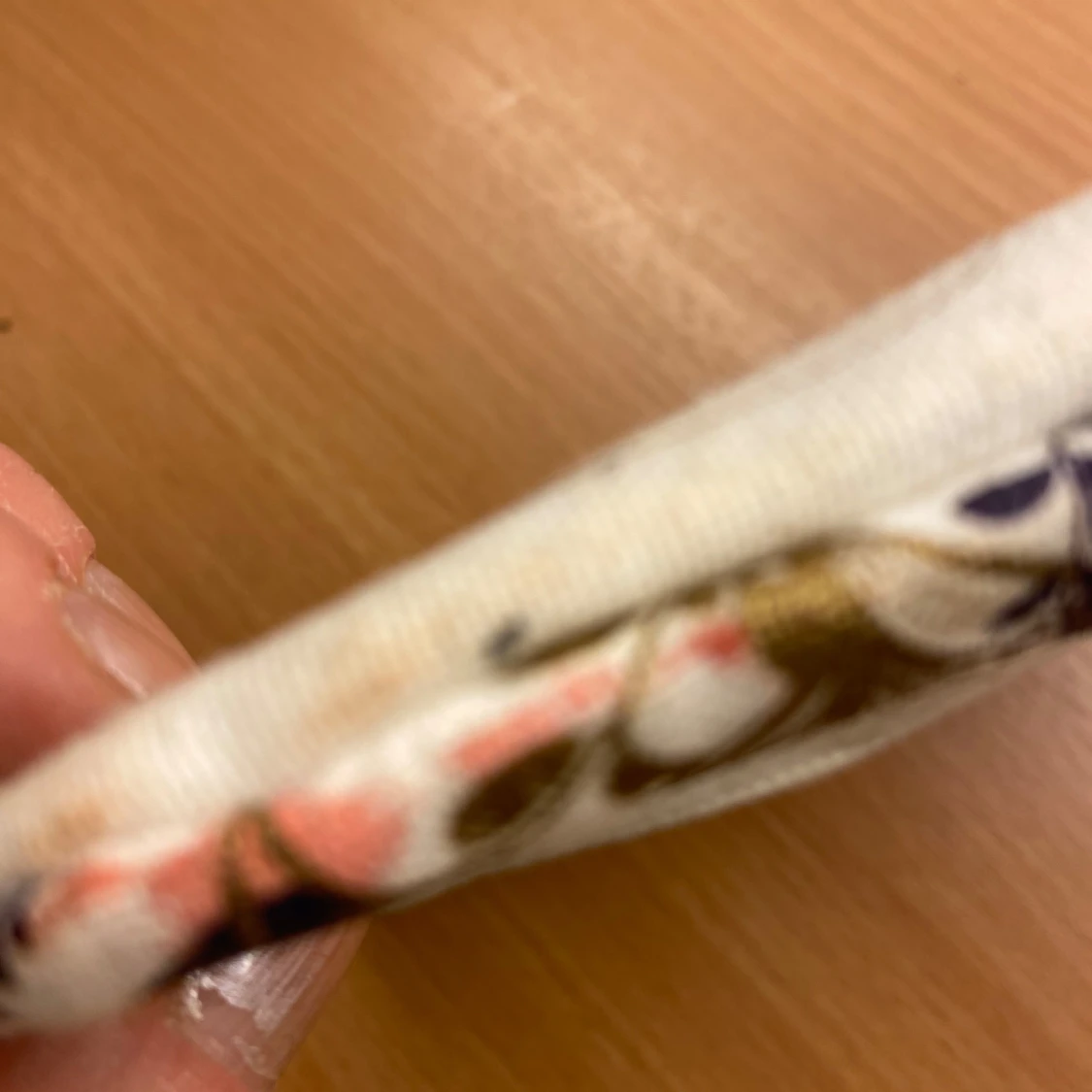 Vit blommig necessär  med dragkedja - 4