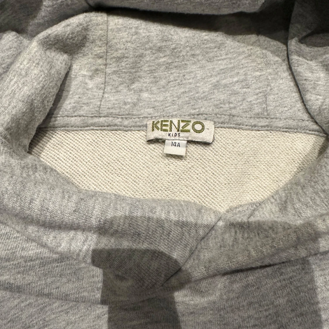 Grå och marinblå hoodie från Kenzo - 3