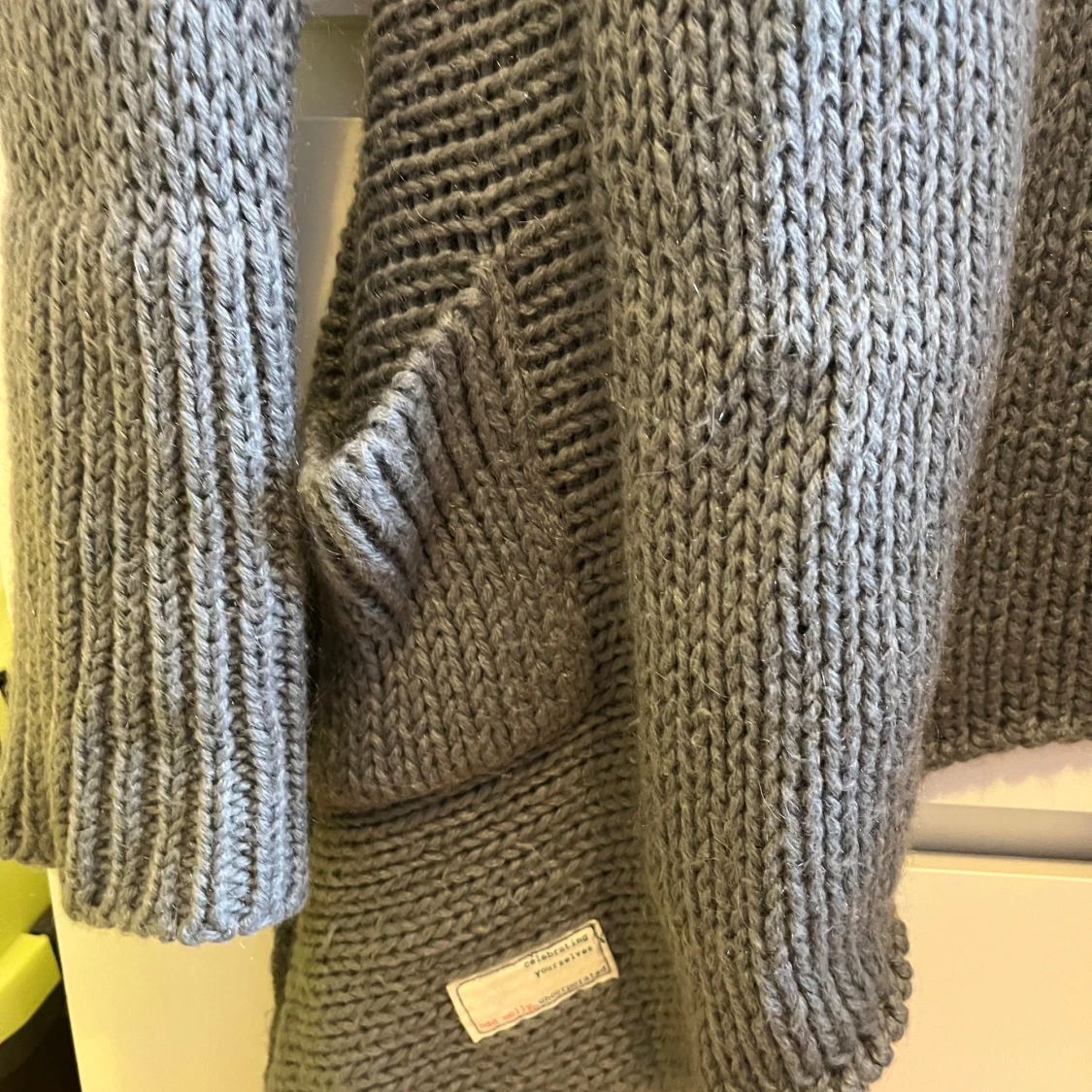 Grå stickad kofta från Odd Molly - 2