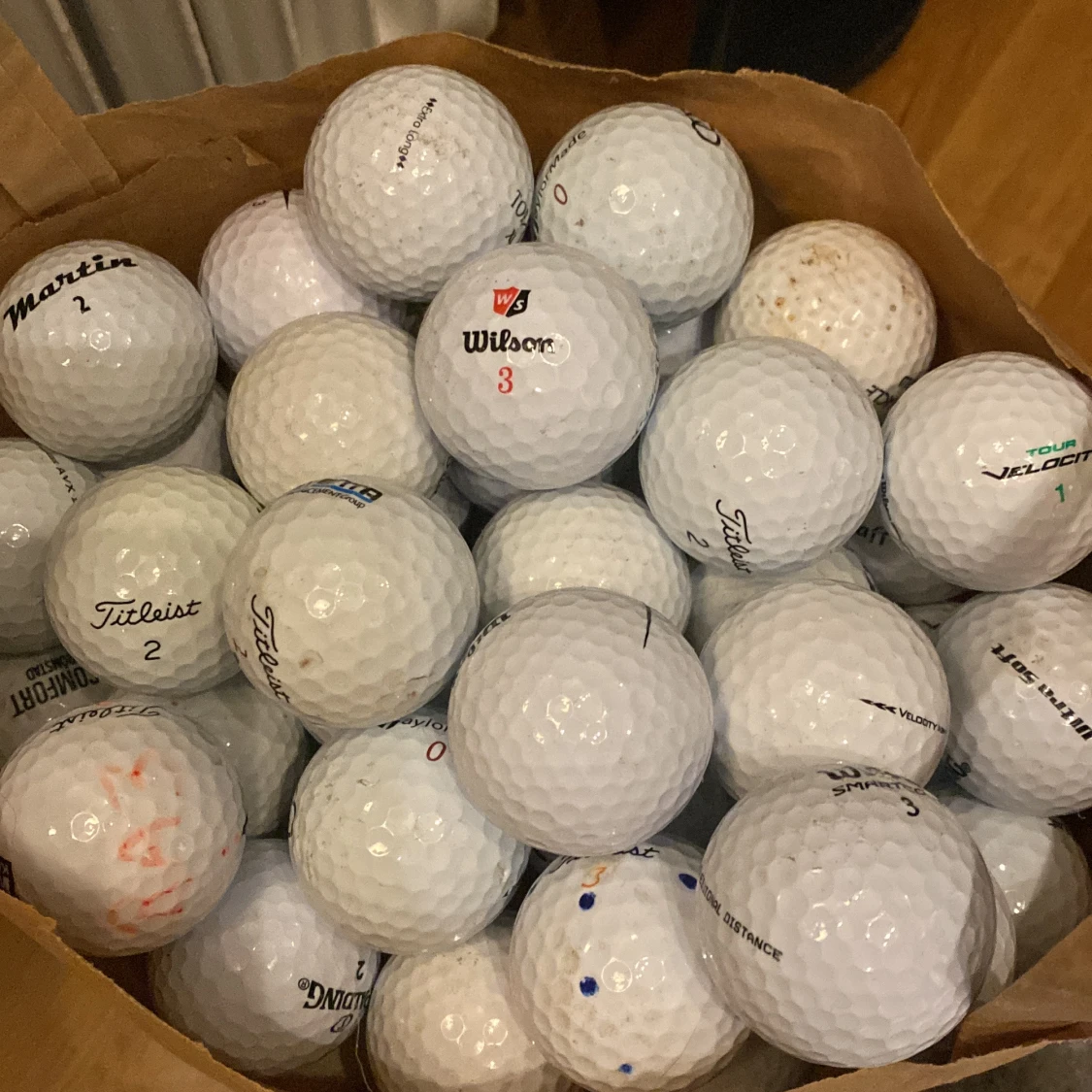 Golfbollar 45 st för 35 kr