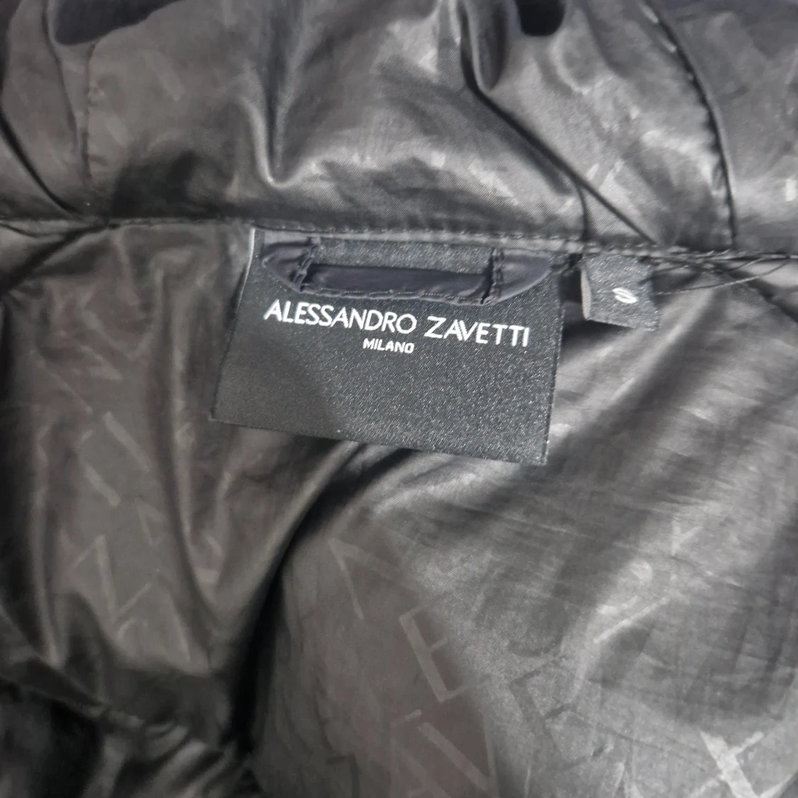 Svart dunjacka från Alessandro Eneti - 4