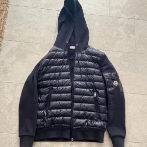 Moncler cardigan - Strlk s Passar dig som är under 1,80