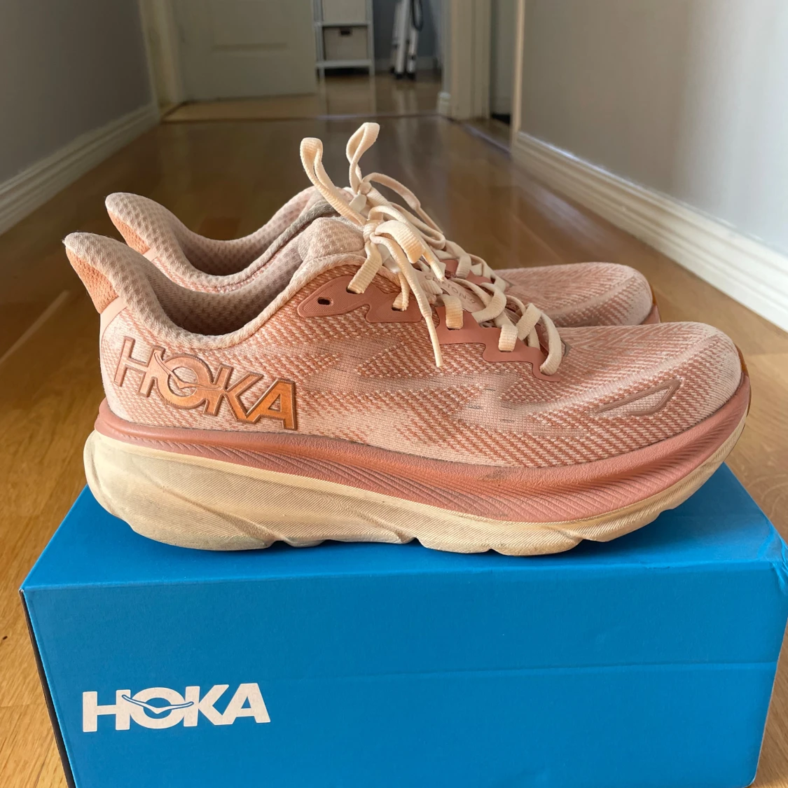 Hoka Clifton 9 - 90
