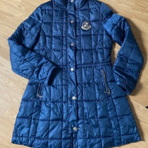 JH collection ridjacka strl S - Jättefin smidig ridjacka strl s 